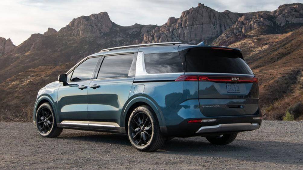 8. Kia Carnival (doanh số: 113 nghìn chiếc)