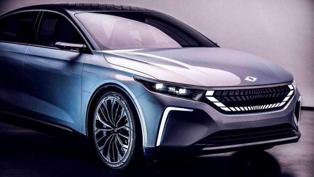 Phần đầu xe chia sẻ nhiều bộ phận tương đồng với mẫu xe sản xuất đầu tiên của TOGG, C-SUV sẽ được sản xuất vào năm 2023