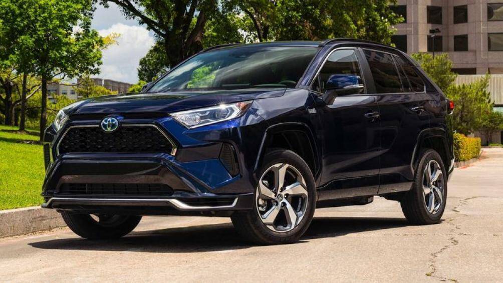 4. Toyota RAV4 (doanh số: 407.739 chiếc)