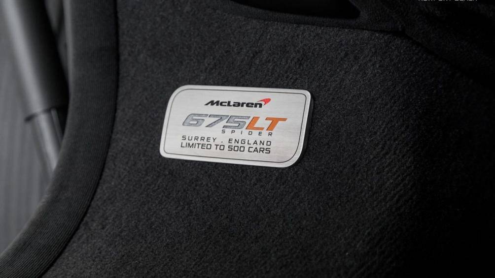 Một chiếc McLaren 675LT Spider rao bán tại thị trường Mỹ hay Pháp có giá dao động từ 270.000 – 300.000 USD, tương đương khoảng 6,1 đến 6,8 tỷ đồng