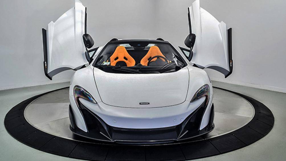 Điều này đã khiến cư dân mạng đồn đoán về khả năng siêu xe này sẽ được đưa về Việt Nam thời gian tới