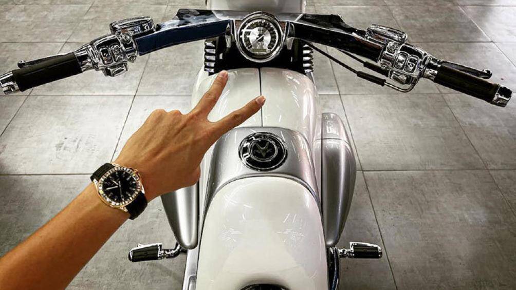 Xe sử dụng khối động cơ V-Twin có dung tích 1250cc, đạt công suất tối đa 120 mã lực