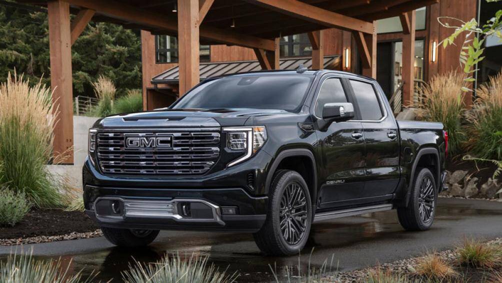 6. GMC Sierra (doanh số: 316.512 chiếc, chiếm 5,2% thị phần)