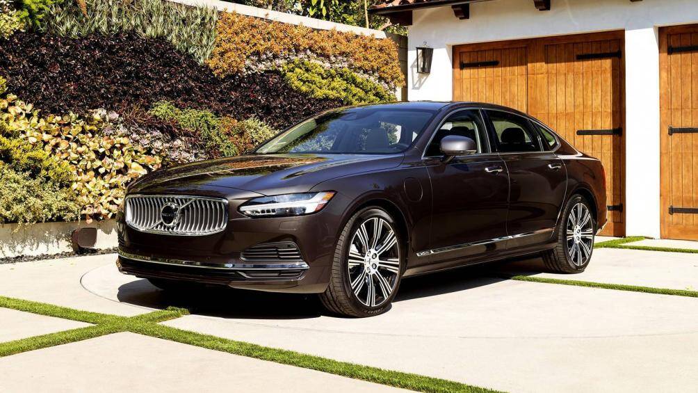 10. Volvo S90