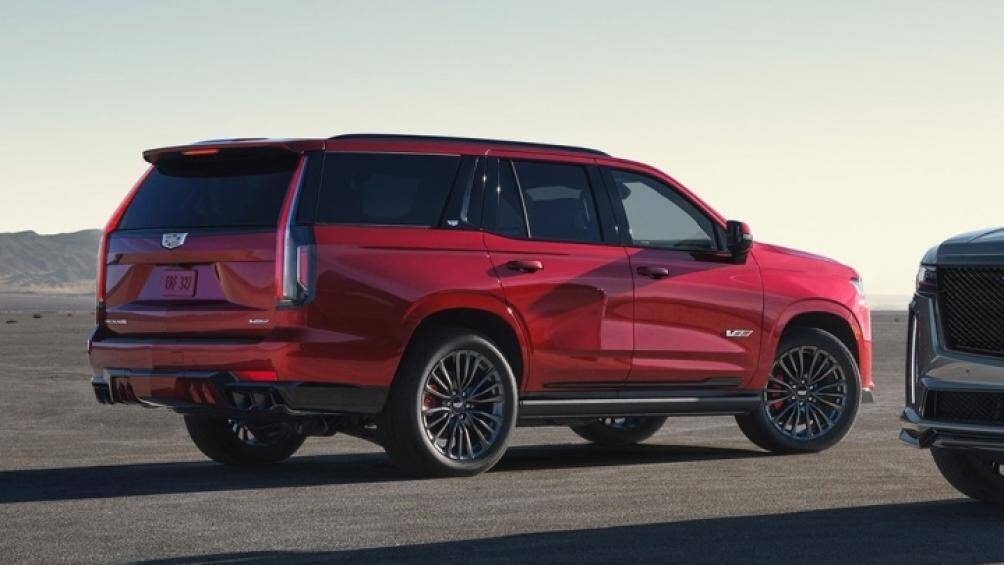 Mẫu xe này cũng được trang bị hệ thống ống xả thể thao và cản sau được sửa đổi với bộ khuếch tán