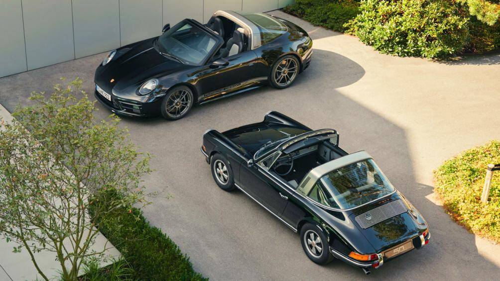 Trong dịp kỷ niệm 50 năm th&agrave;nh lập Porsche Design, thương hiệu xe hơi Đức đ&atilde; cho ra mắt phi&ecirc;n bản 911 Targa kỷ niệm cột mốc n&agrave;y