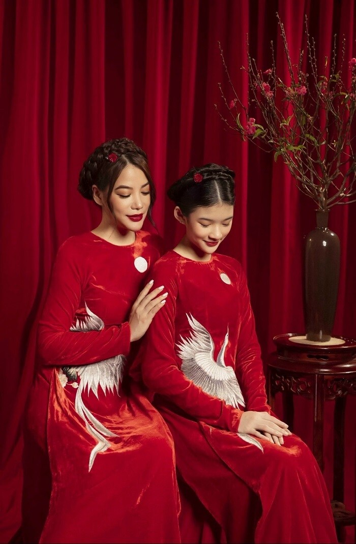 Bảo Tiên còn có tên thân mật là Devon Trần, sinh năm 2008