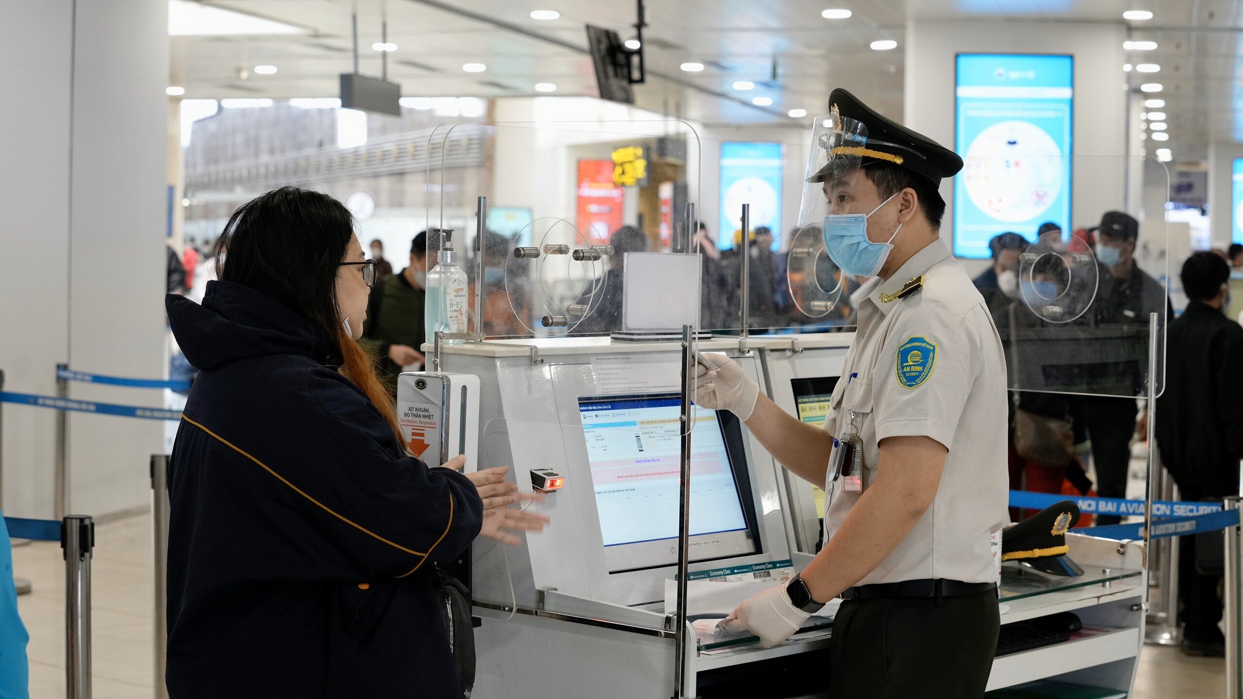 Dự kiến sau Tết Nguyên đán, lượng khách qua Cảng HKQT Nội Bài sẽ đông dần từ ngày mùng 3 Tết. Cao điểm sau Tết sẽ rơi vào các ngày từ 7 - 10 tháng Giêng.