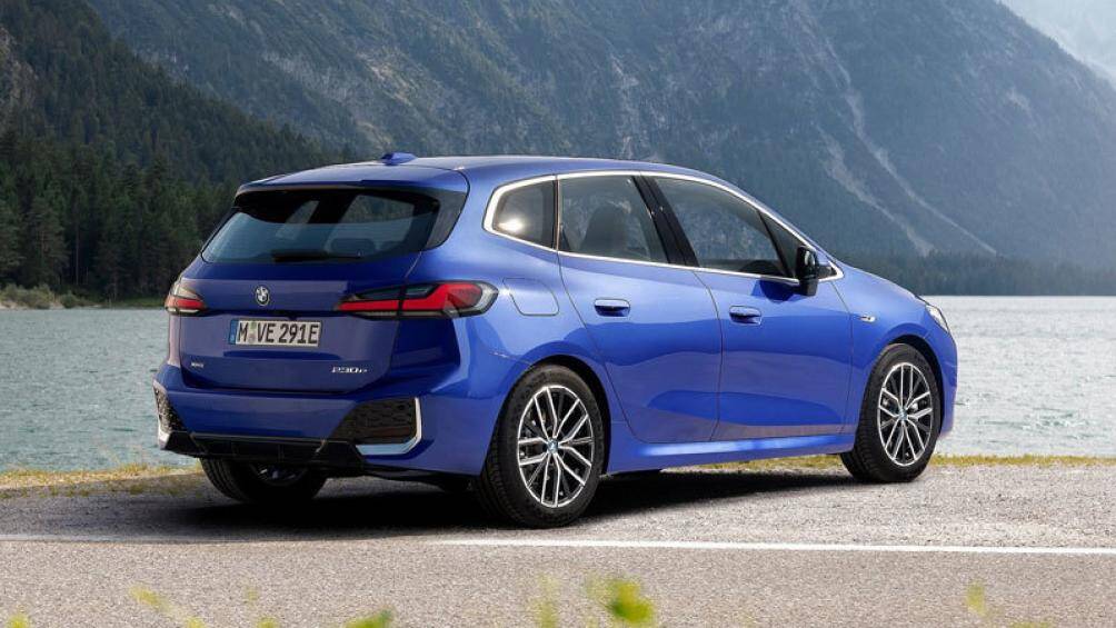 MPV cỡ nhỏ: BMW 2-Series Active Tourer (công suất tối đa: 187 mã lực)