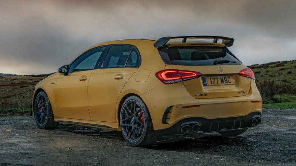 Xe Hatchback: Mercedes-AMG A45 (công suất tối đa: 421 mã lực)