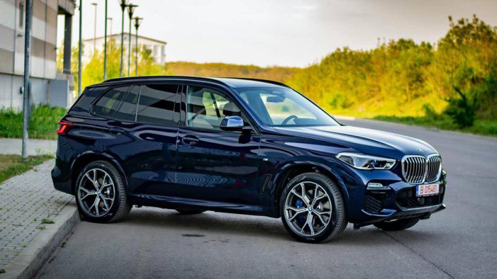 1. BMW X5 45e