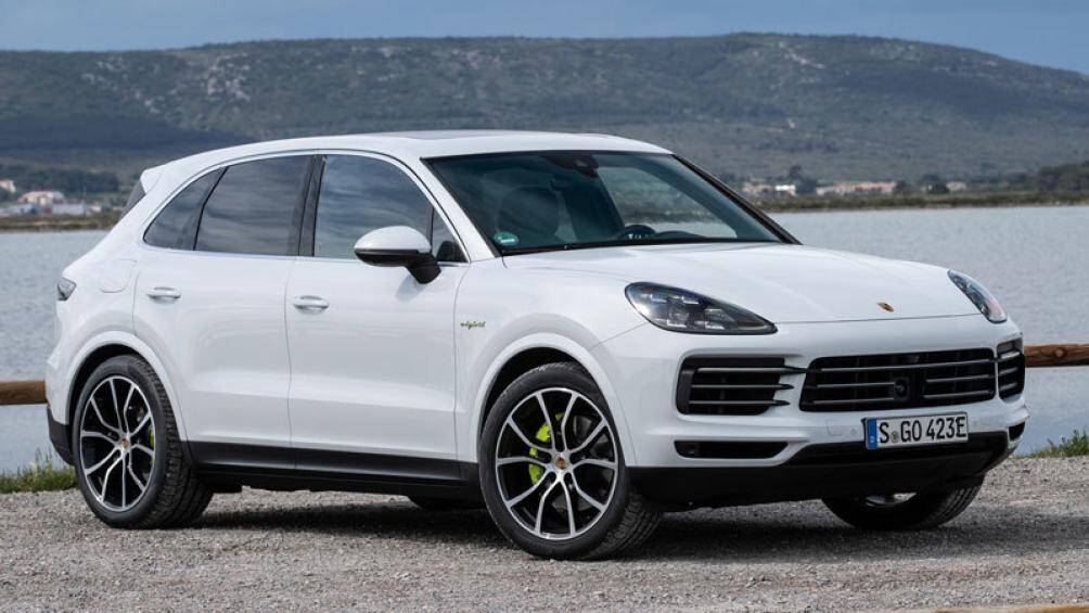 9. Porsche Cayenne E-Hybrid