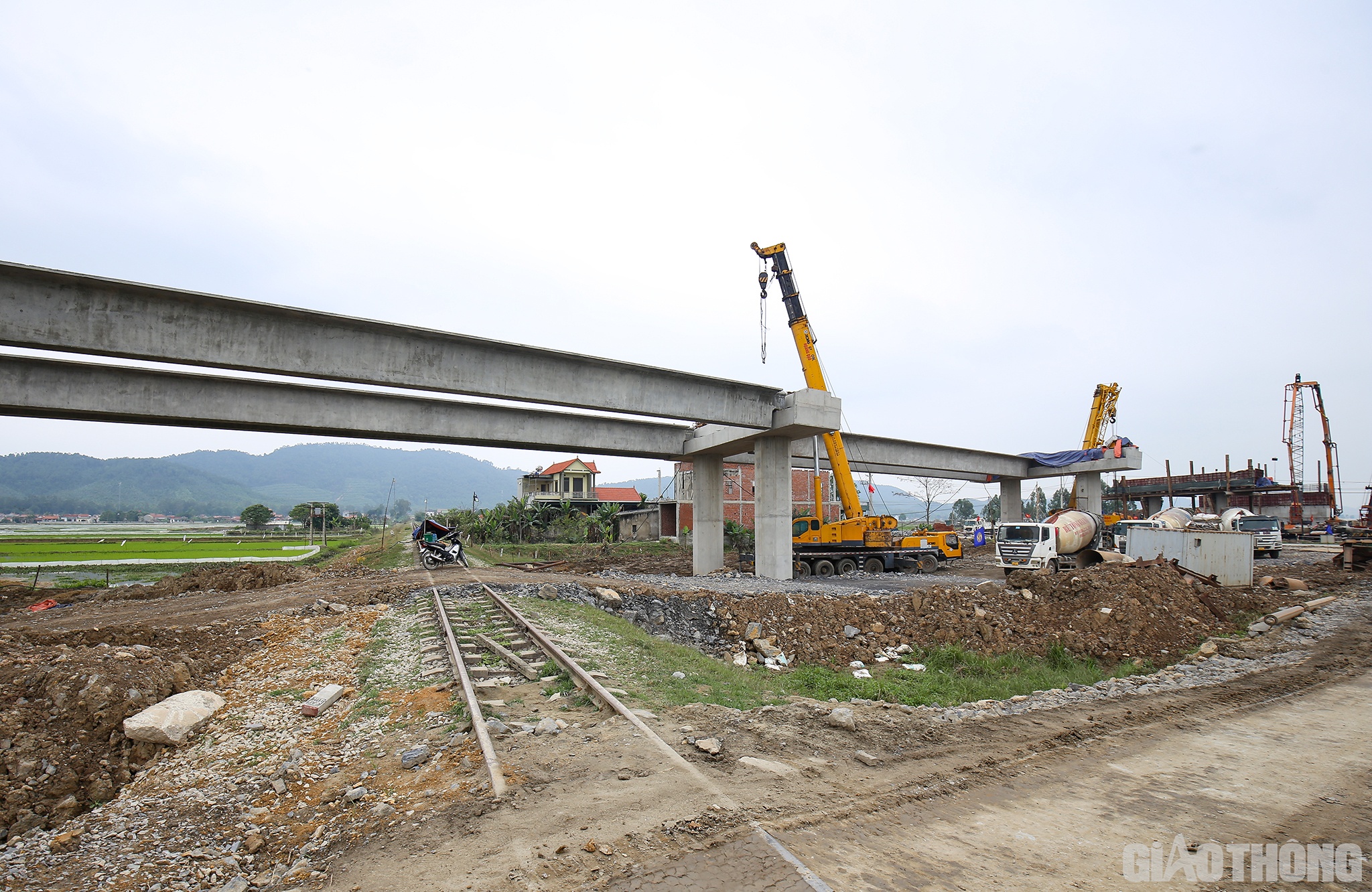 Theo Ban QLDA 6, tính đến những ngày cuối năm Tân Sửu (2021), dự án Nghi Sơn - Diễn Châu, sản lượng ước đạt 13,0%, tiến độ vượt yêu cầu so với kế hoạch hết tháng 1/2022 là 11,76%.