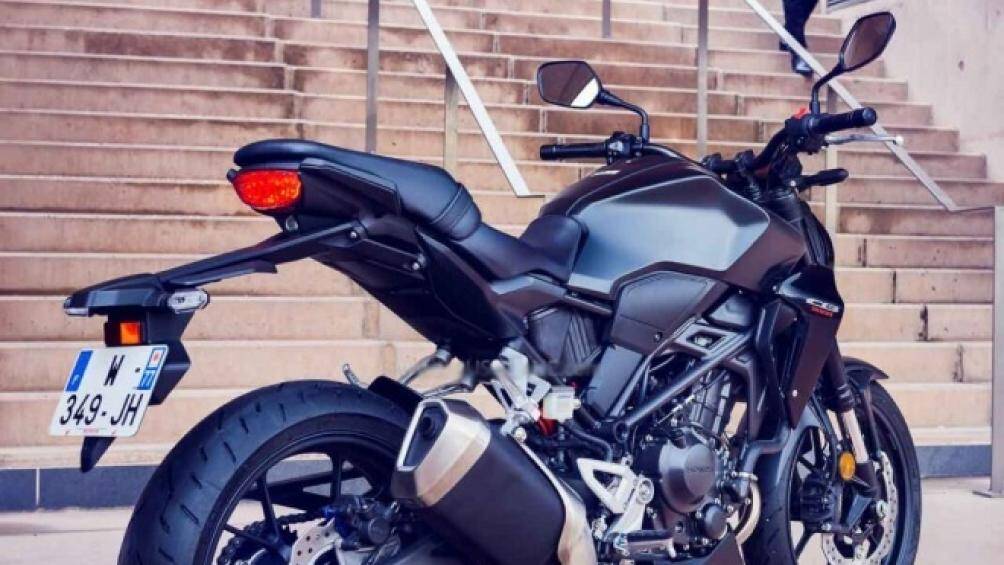 Dự kiến phiên bản mới sẽ sớm được Honda Việt Nam đưa về Việt Nam với giá bán tăng thêm đôi chút so với phiên bản cũ