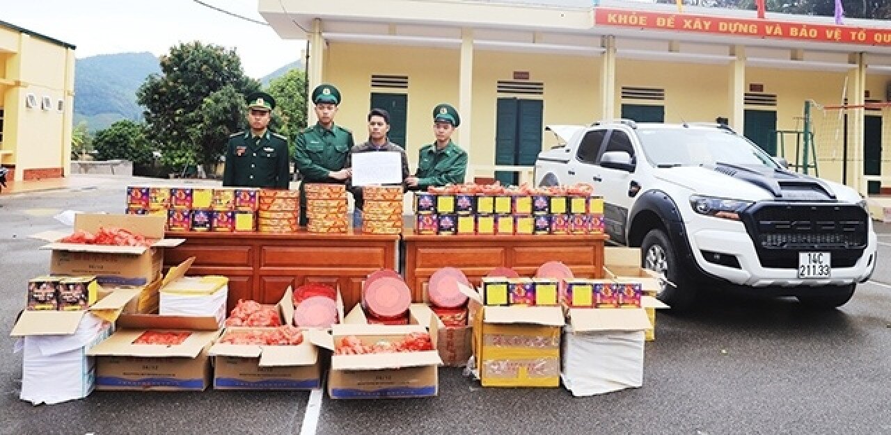 Thực hiện đợt thi đua điểm bảo vệ chủ quyền an ninh biên giới trước, trong và sau Tết Nhâm Dần 2022, đến nay, Bộ đội Biên phòng tỉnh Quảng Ninh đã phát hiện, bắt giữ 29 vụ với 58 đối tượng, trong đó xử lý hình sự 3 vụ với 5 đối tượng; xử lý hành chính 26 vụ với 53 đối tượng; tổng trị giá tiền phạt vi phạm hành chính và hàng hóa tịch thu phát mại gần 530 triệu đồng.