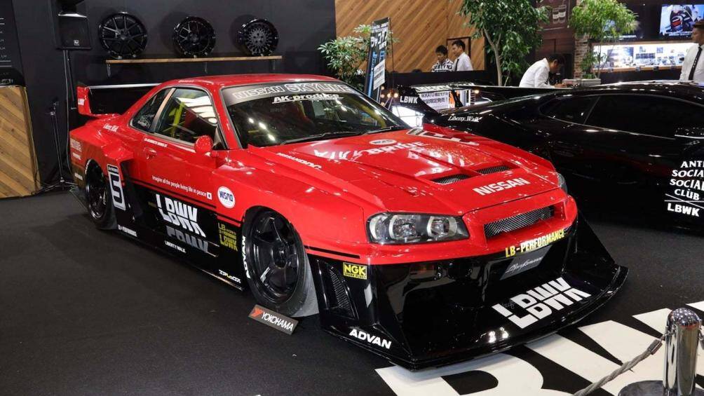 Liberty Walk cũng đã mang đến dòng sản phẩm LB-Silhouette Works với phong cách mới cho một số mẫu xe phổ biến như Ferrari 458 Italia, Nissan GT-R R35