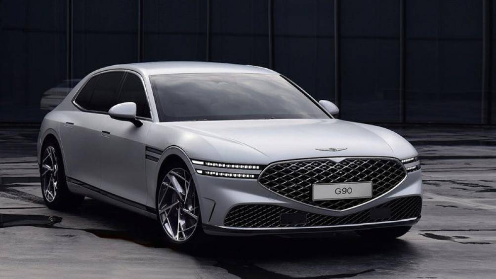 8. Genesis (102 lỗi/100 xe)