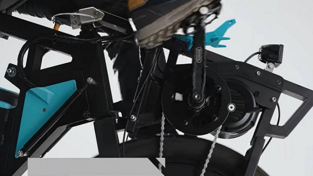 Tuy nhiên, sự chậm trễ này mang đến cho Lauzis cơ hội cải tiến hơn nữa phát minh của mình trước khi ra mắt thị trường