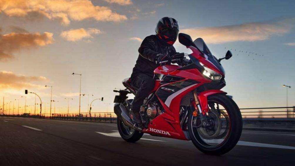 Bộ đôi Honda CBR500R và Honda CB500X đời 2022 vừa được ra mắt tại thị trường Malaysia với nhiều cải tiến đáng chú ý