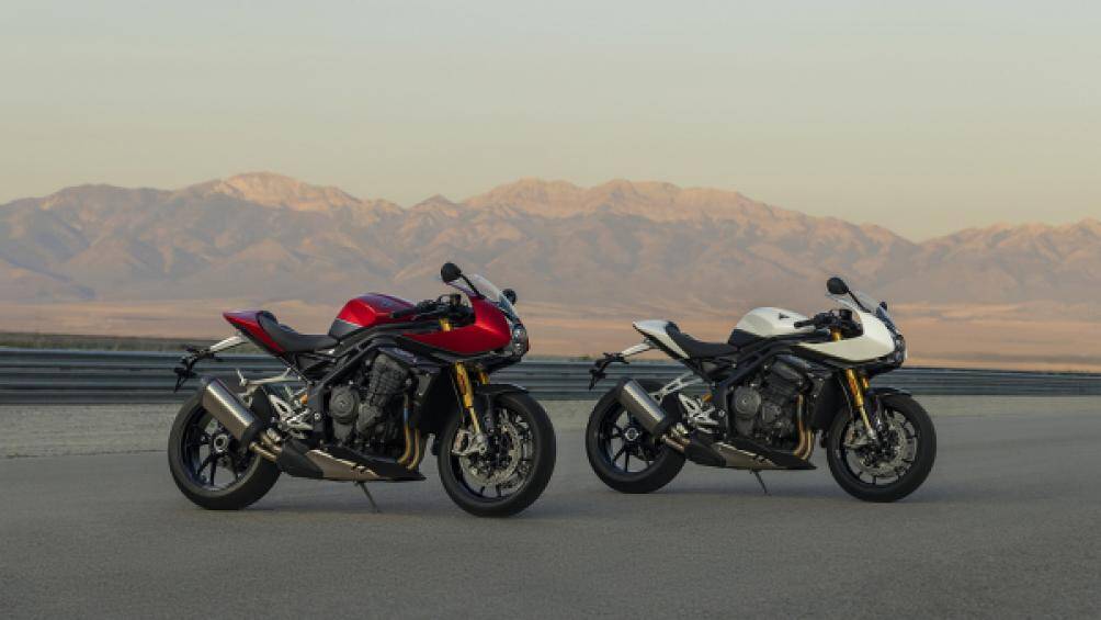 Động cơ ba xi-lanh thẳng hàng trong Speed Triple RR cho công suất 180 mã lực và mô-men xoắn cực đại 125 Nm