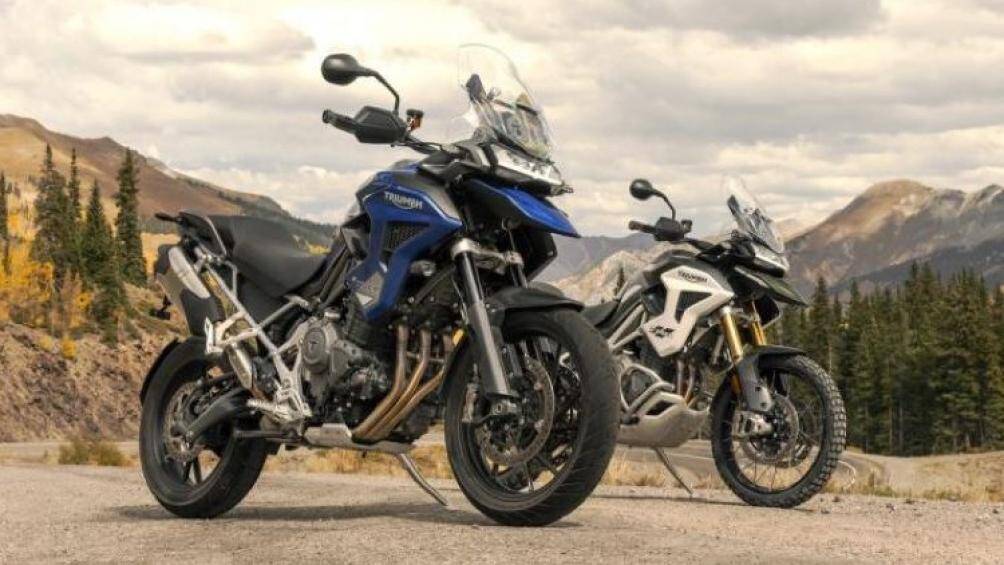 Tiger 1200 GT Pro adventure-tourer có giá 115.900 RM (632 triệu đồng), Tiger 1200 Rally Explorer có giá 130.900 RM (713 triệu đồng)