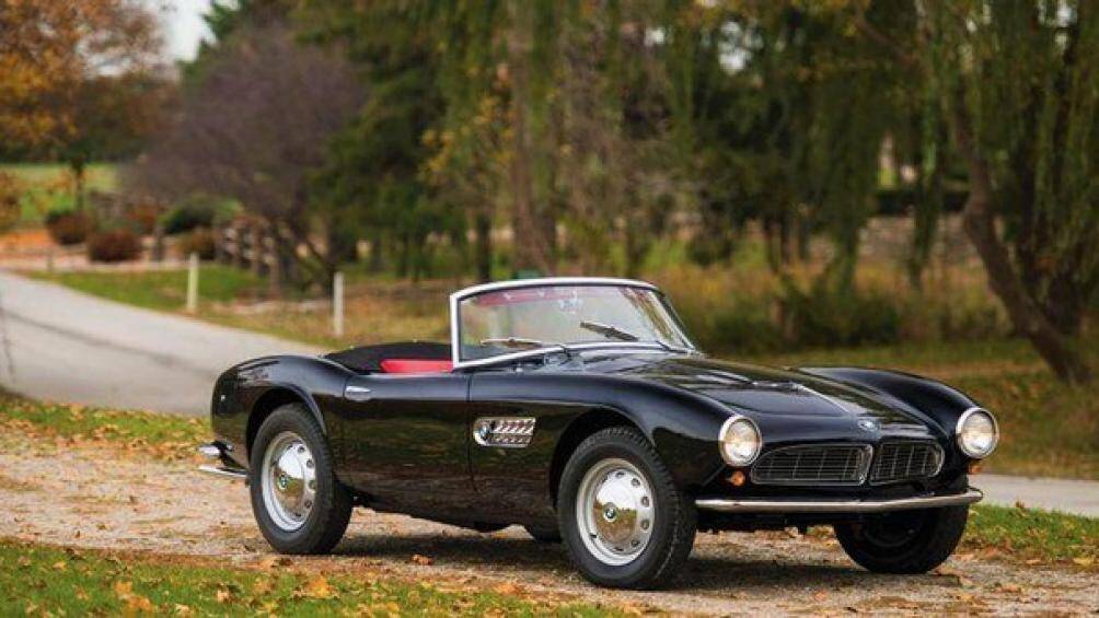 4. BMW 507 Roadster: Chiếc 507 được trang bị động cơ V8 3,2 lít, sản sinh công suất 150 mã lực