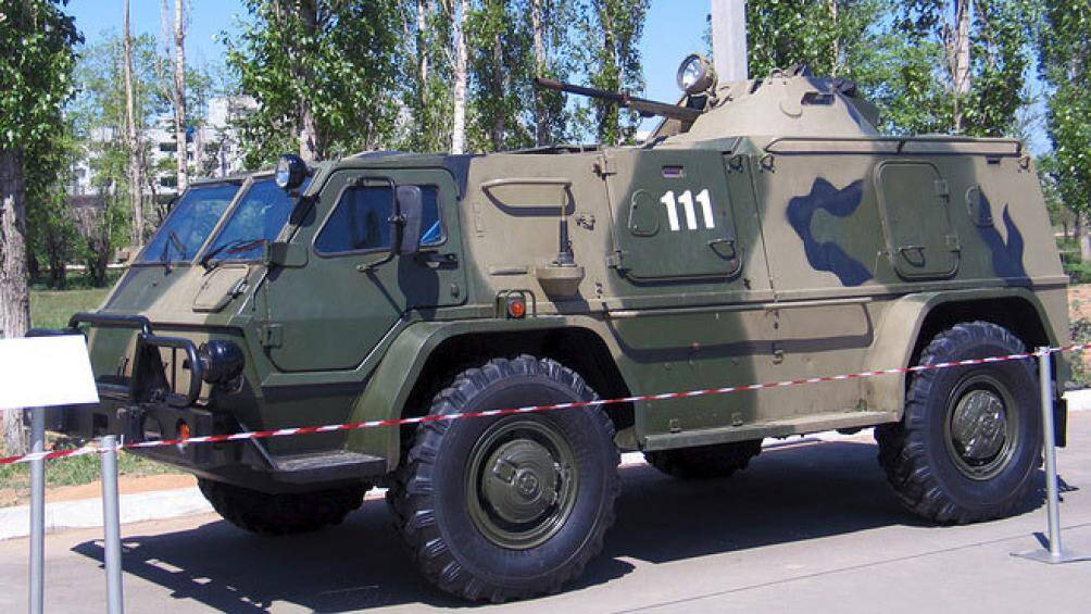 Xe quân sự đa năng GAZ Vodnik