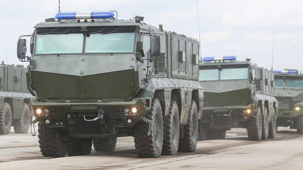 Xe thiết giáp MRAP đa chức năng, chống được mìn của hãng KAMAZ