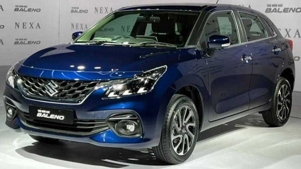 Suzuki Baleno 2022 thế hệ mới được phát triển trên cơ sở gầm bệ Heartec. So với thế hệ cũ, xe dài hơn 5 mm và thấp hơn 10 mm