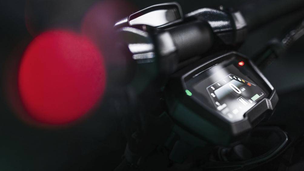 Chiếc Ducati XDiavel Nera có sẵn tại các đại lý của Ducati, cùng với những chiếc Ducati XDiavel Dark và XDiavel S