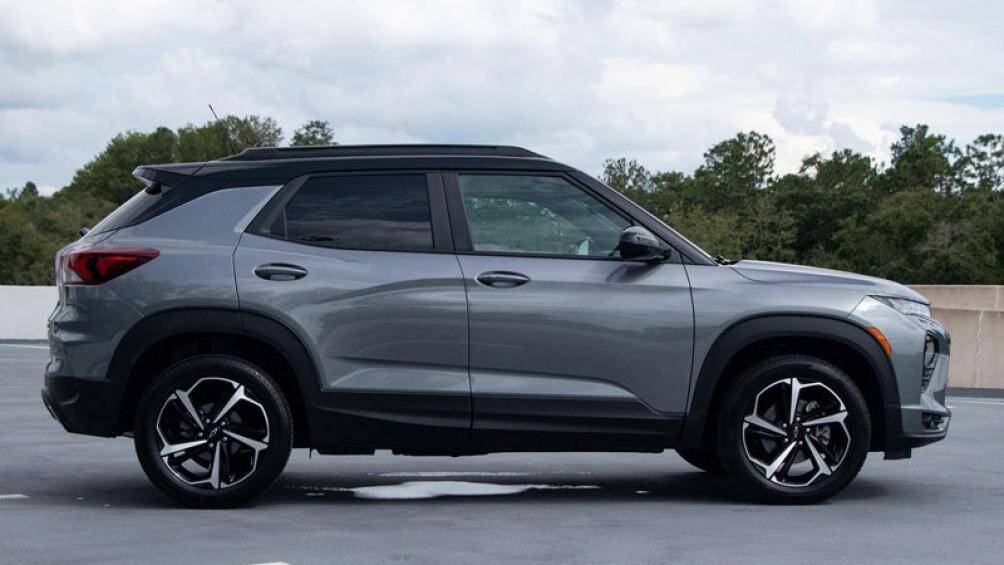 10. Chevrolet Trailblazer (giá khởi điểm: 23.800 USD)