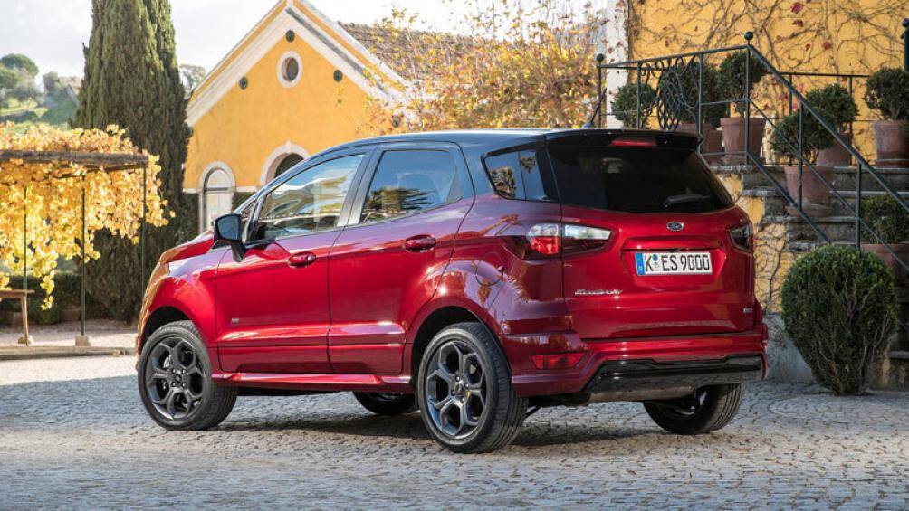 2. Ford EcoSport (giá khởi điểm: 20.890 USD)