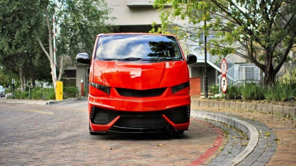 James Redelinghuys và người anh em của mình đã mất 4 năm rưỡi để hoàn thiện bản độ này. Hiện nó đang được rao bán với giá 85.362 USD (1,9 tỷ đồng)