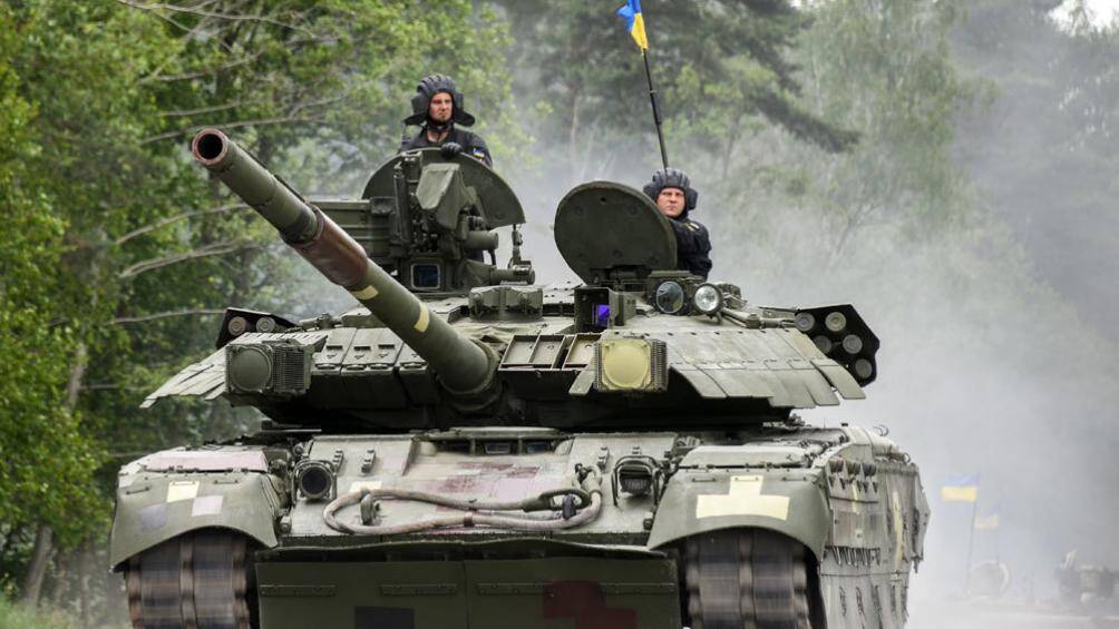 5. BM OPLOT-M: Ukraine là trái tim của công nghiệp xe tăng Liên Xô (cũ), vì vậy mẫu xe tăng BM OPLOT-M cũng có tốc độ lên tới 70 km/h