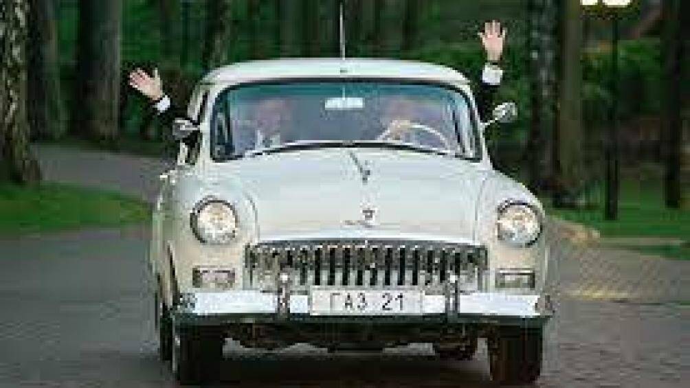 GAZ-21 Volga: Ông cùng tổng thống Mỹ George W. Bush cùng ngồi trên chiếc xe Volga sau cuộc gặp của họ tại Dinh thự Tổng thống tại Nga