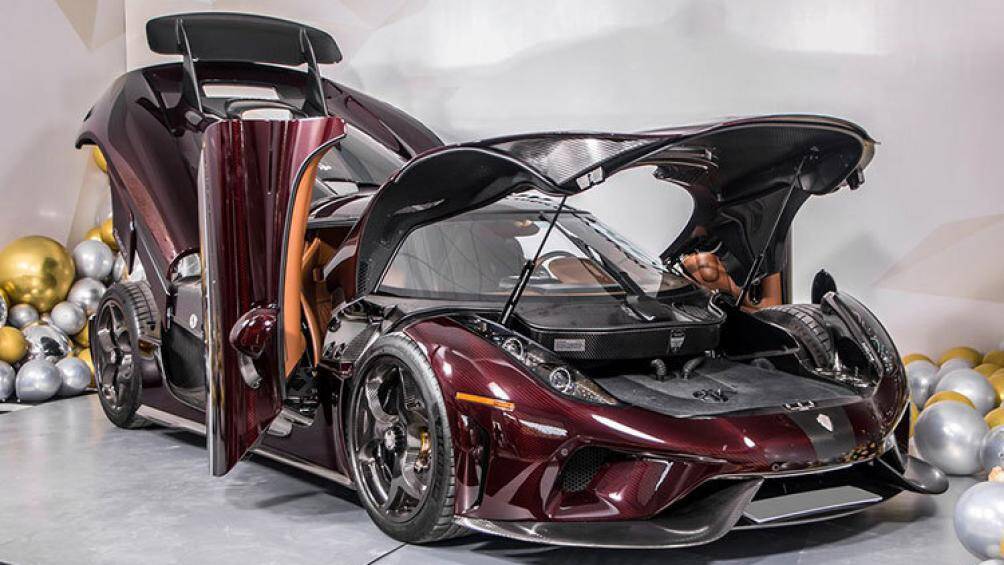 Công suất cực đại của xe đạt 1.500 mã lực. Nhờ đó, xe tăng tốc 0-100 km/h trong chỉ 2,8 giây