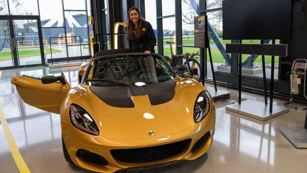 Lotus Elise ra đời vào giữa những năm 90, trong suốt vòng đời 25 năm, thương hiệu Lotus từng sản xuất tổng cộng 35.124 chiếc xe