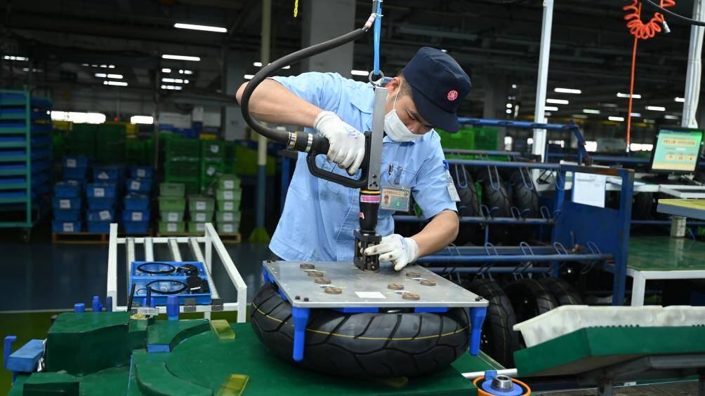 Hệ thống động cơ này được gắn vào vành xe bằng bu lông nên rất dễ dàng khi tháo bánh xe để vá hay thay thế lốp xe