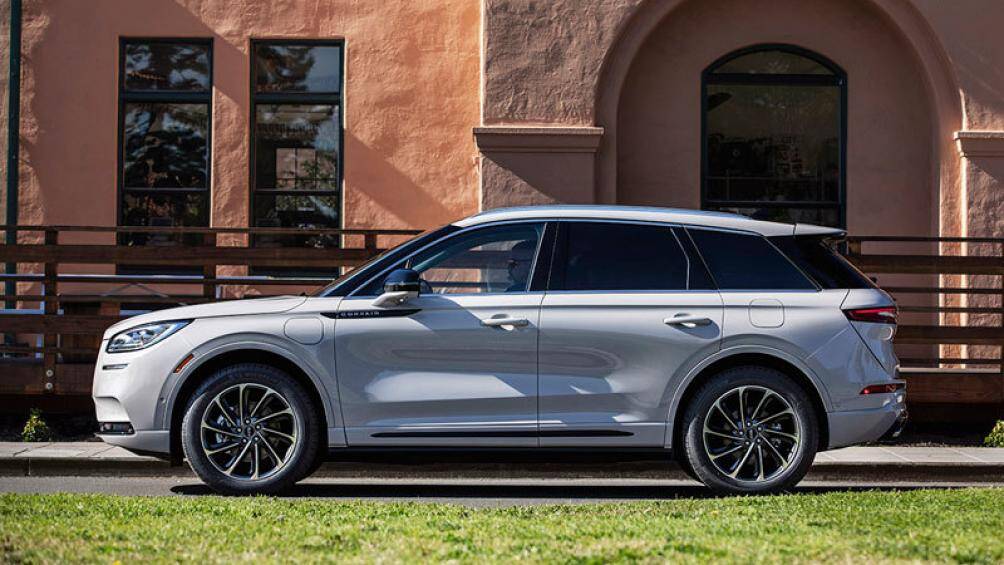 4. Lincoln Corsair (giá khởi điểm: 36.370 USD)