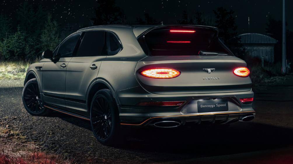 Phiên bản này vẫn được trang bị khối động cơ W12 tăng áp kép, dung tích 6.0 lít đặc trưng của Bentley với khả năng sản sinh công suất cực đại 626 mã lực