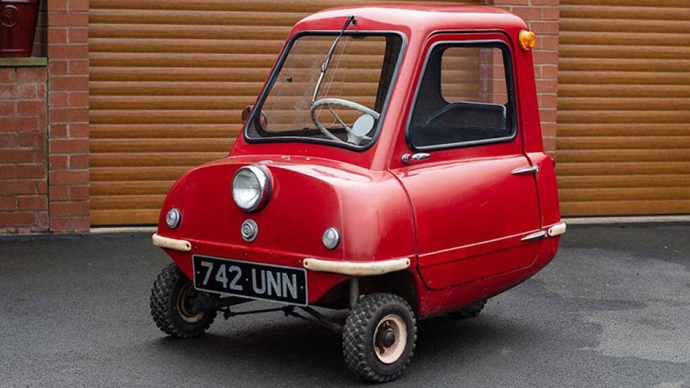 Peel P50 được sản xuất đầu những năm 1960. Hãng xe nhỏ chỉ sản xuất 47 chiếc với giá 199 bảng Anh mỗi chiếc (khoảng 230 triệu đồng)