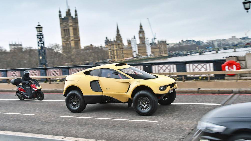 Với mục tiêu trở thành công ty sản xuất ô tô thực thụ, công ty Prodrive vừa trình làng phiên bản đường phố của siêu xe địa hình mới có tên Hunter