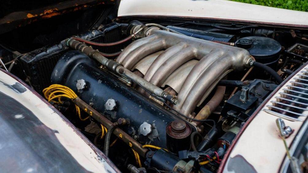 Mức giá xe Mercedes-Benz 300 SL Gullwing 1956 hiện đang được rao bán tại trang Gullwing Motorcars là 1,4 triệu USD (tương đương 34 tỷ đồng)