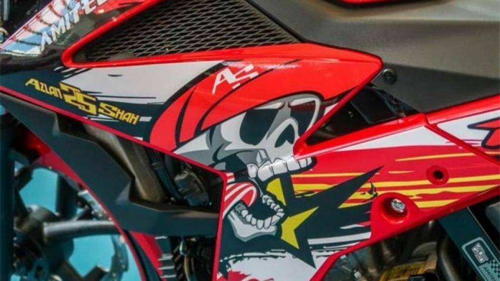 Sẽ chỉ có 300 chiếc được sản xuất. Mỗi chiếc Raider F150 Fi Azlan Shah sẽ được đánh số thứ tự riêng