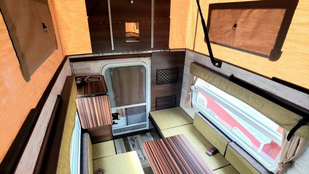 Dù không được trang bị nhà bếp hoành tráng nhưng cabin vẫn có thể cung cấp trải nghiệm tốt hơn với một gian bếp nhỏ trong góc