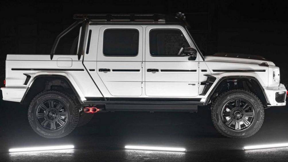 Với chiều dài lên tới 5,31 mét, 800 Adventure XLP Superwhite dài hơn khoảng nửa mét so với mẫu SUV ban đầu