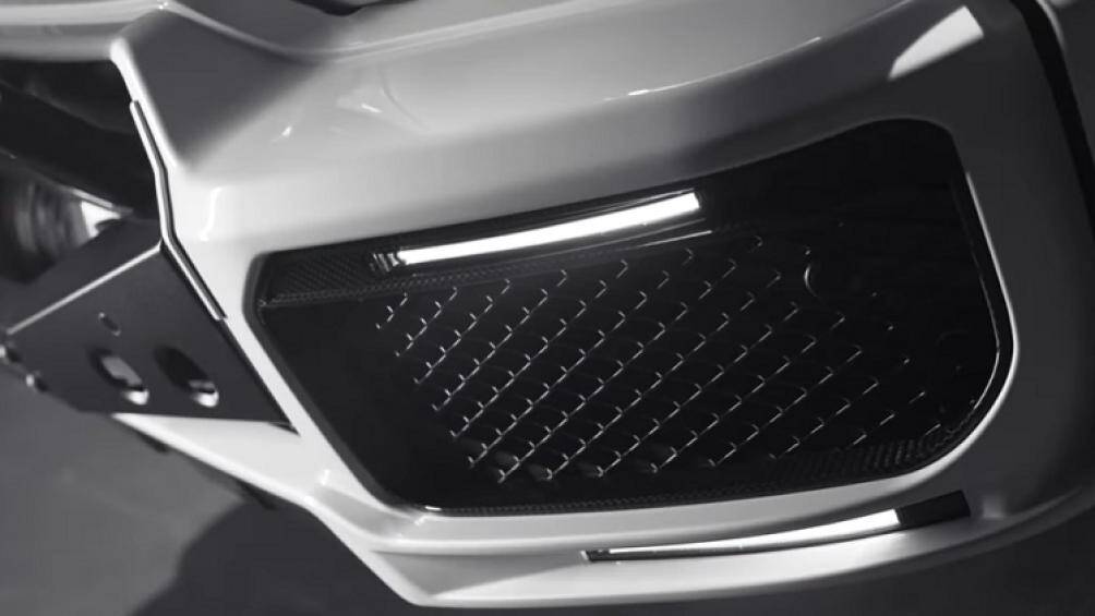 Giá xe Brabus 800 Adventure XLP Superwhite sẽ bán ra từ 695.000 USD (tương đương 15,89 tỷ đồng)