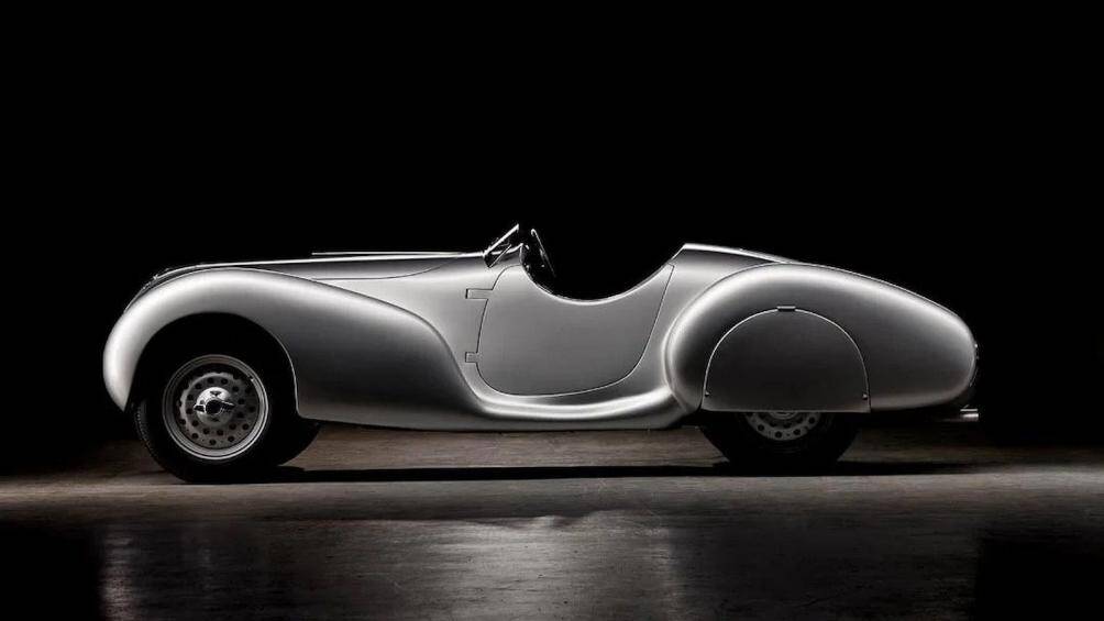BMW 328 Superleggera được thiết kế bởi Superleggera, mẫu xe sở hữu phần thân làm bằng nhôm