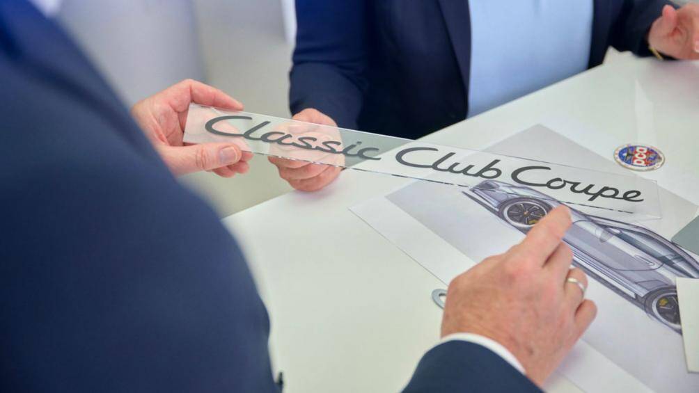 Ý tưởng về chiếc xe độc đáo này nảy sinh trong cuộc họp giữa đại diện của Câu lạc bộ Porsche Mỹ và trưởng bộ phận cá nhân hóa của Porsche