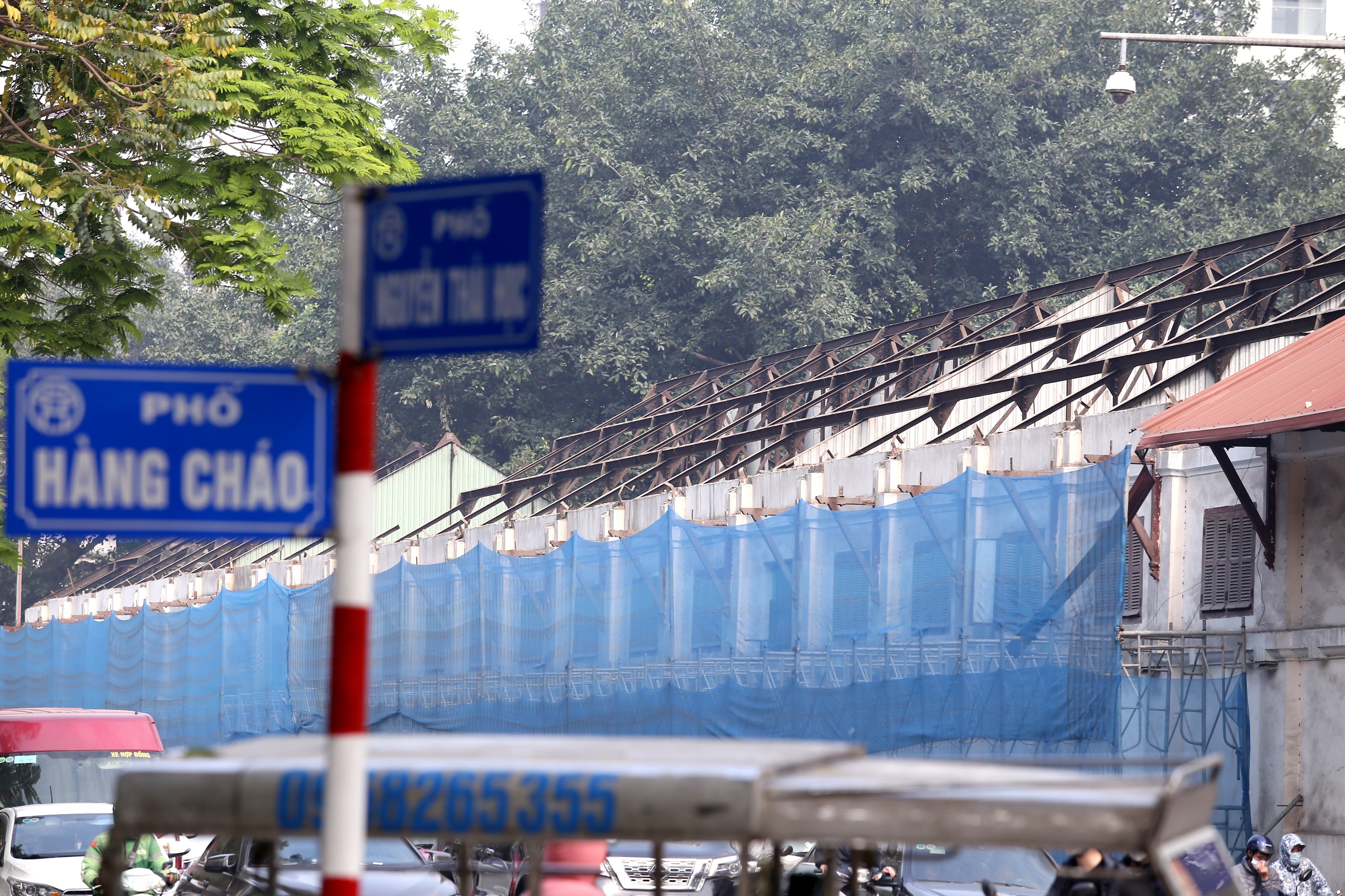 Sau khi thông tin này được đăng tải trên báo chí, nhiều người tỏ ra bất ngờ vì "không nghĩ rằng sẽ xây dựng cao ốc tại khu đất này".